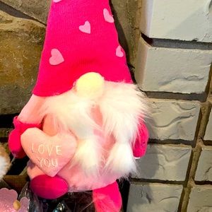 Valentine’s Love You Decor